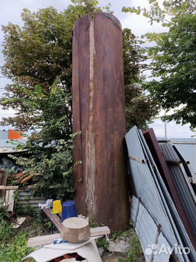 Бочка железная 3 куба примерно