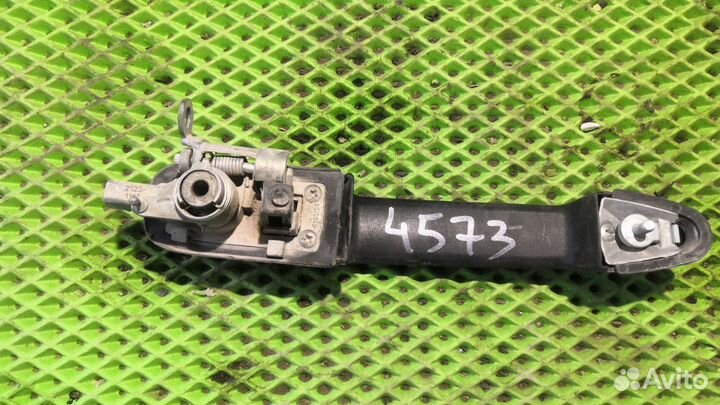 Ручка двери наружная передняя левая калина