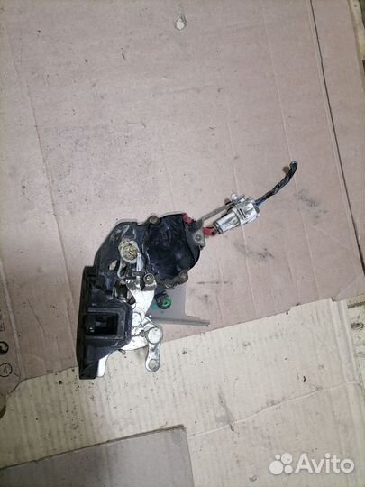 Замок двери Toyota Camry XV10