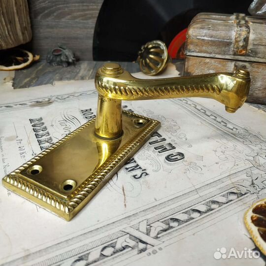 Антиквариат из Европы. Дверной молоток, ручки