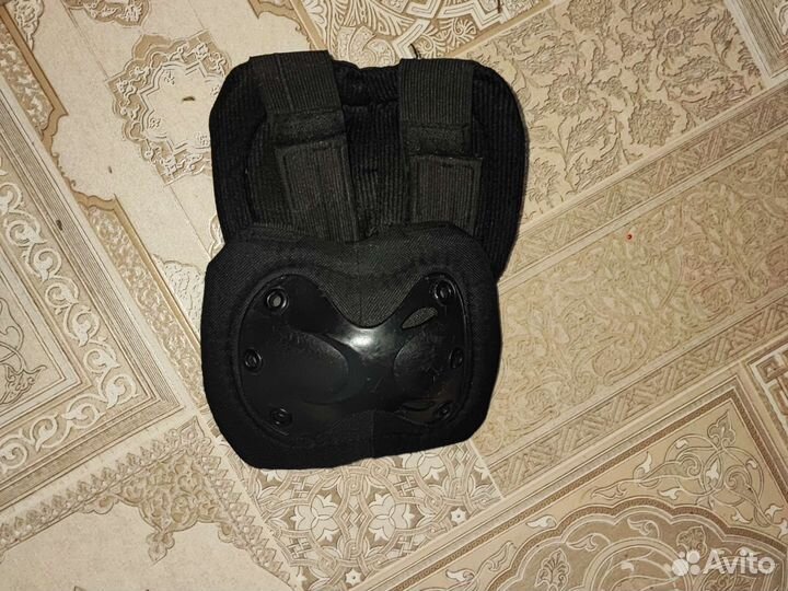 Защита налакодники наколенники