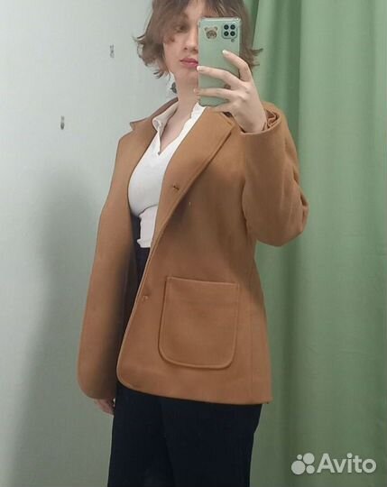 Пиджаки, ветровки, куртки, пальто