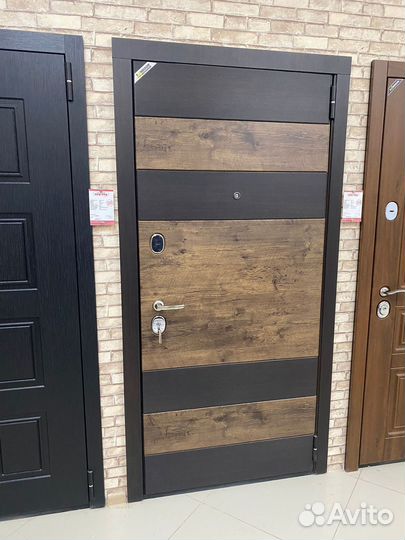 Дверь входная 