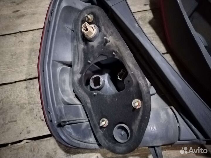 Фонарь задний правый Honda Fit / Jazz