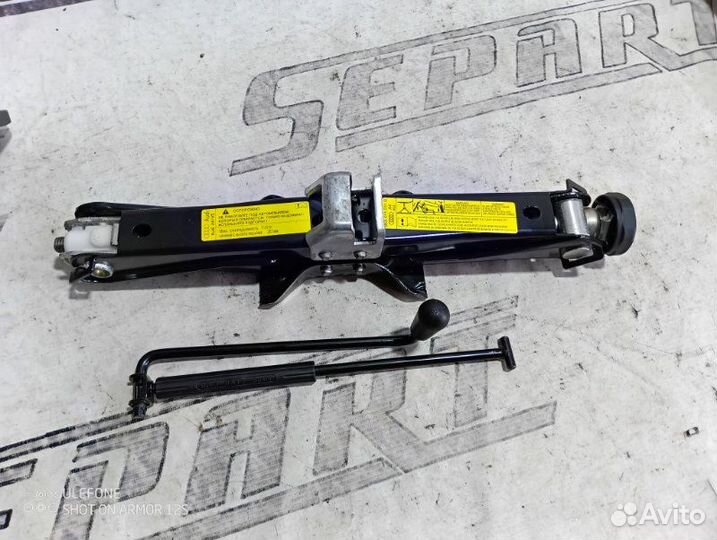 Домкрат Audi A4 Allroad B8 allroad 2.0 cdnc 2011