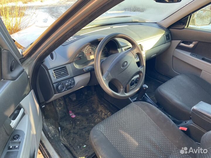 LADA Priora 1.6 МТ, 2011, 192 365 км