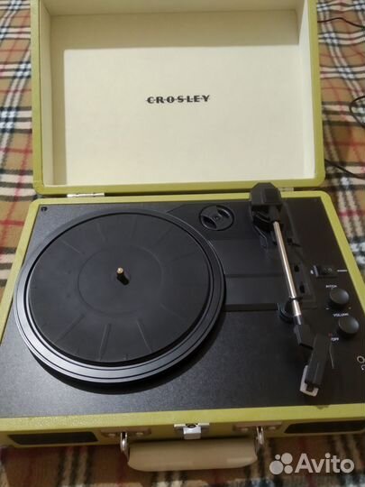 Виниловый проигрыватель