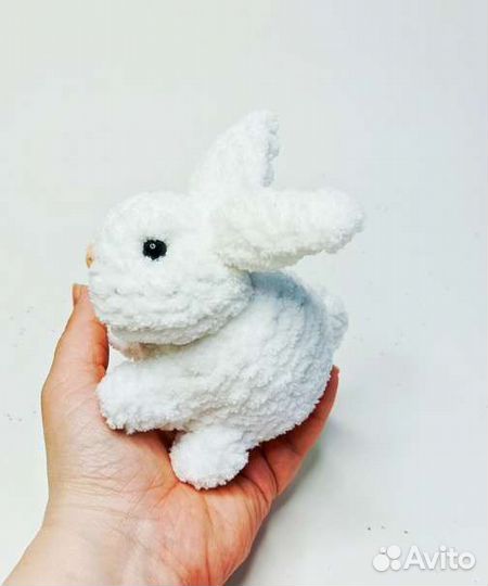 Игрушка из плюшевой пряжи