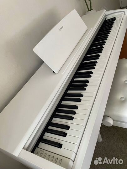 Цифровое пианино Yamaha YDP 144 + банкетка
