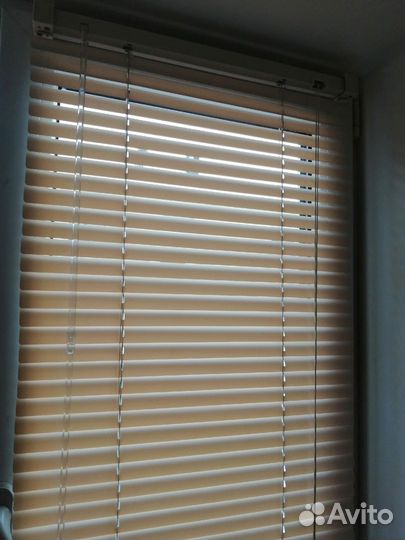 Жалюзи горизонтальные