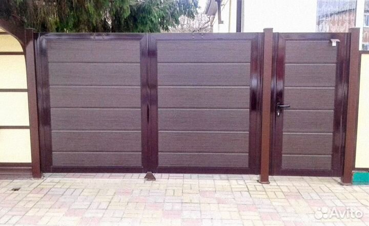 Ворота распашные в алюминиевой раме DoorHan