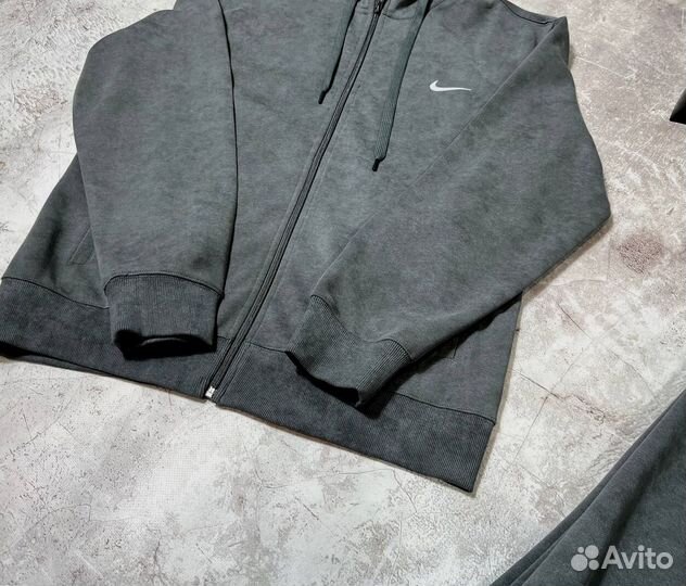 Спортивные костюмы Nike