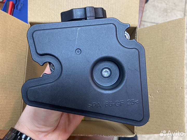 Бачок гидроусилителя руля hhp1069ebk