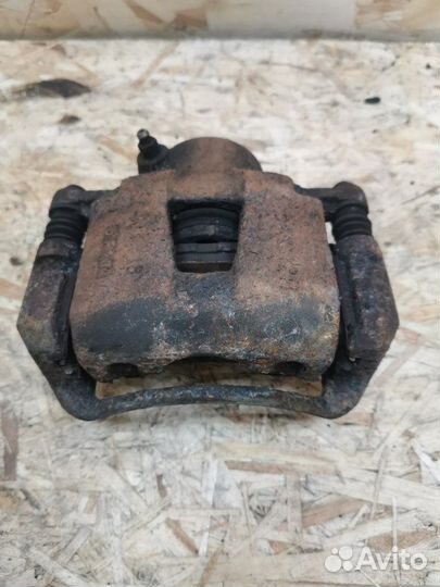 Суппорт передний правый Chevrolet Lacetti хэтчбэк