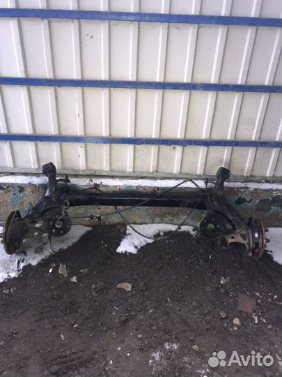 Задняя балка Тойота Аурис Toyota Auris E150 06-12г