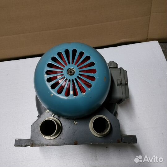 Вакуумный насос с электродвигателем апн 21/2, 2750