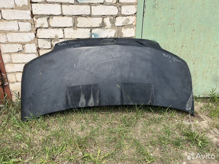Капот на Ford Transit