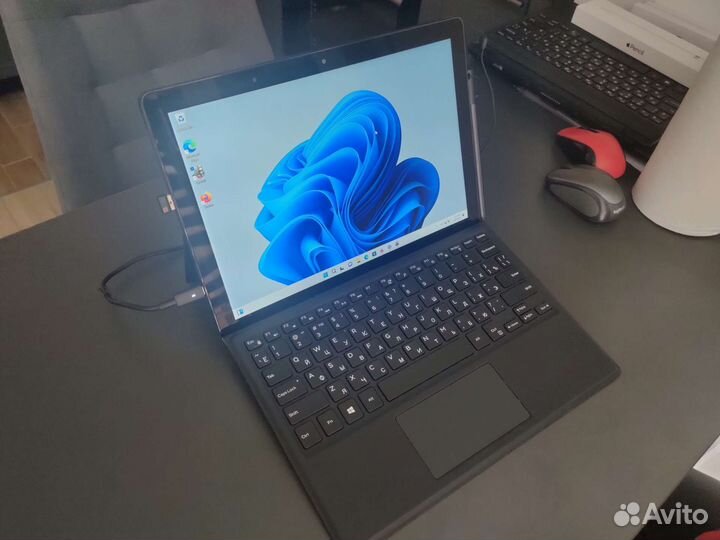 Dell Latitude 5285 core i7, 16g, ssd 256g
