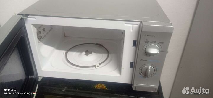 Микроволновка бу Midea