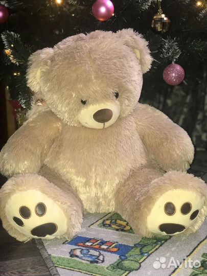 Плюшевый медведь