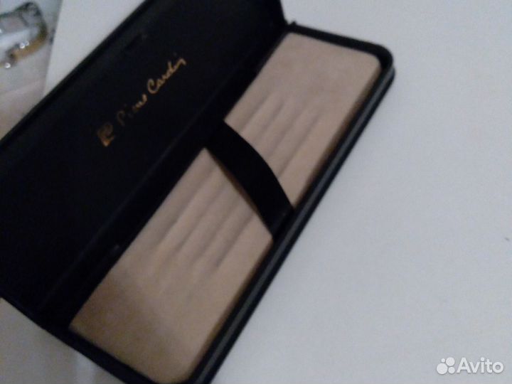 Коробка для ручек