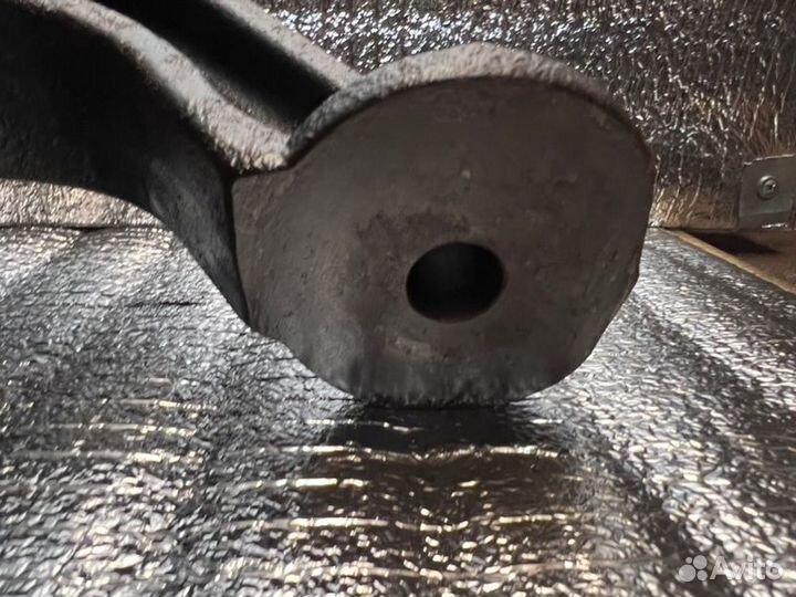 Кронштейн пневморессоры задний левый Man Tga