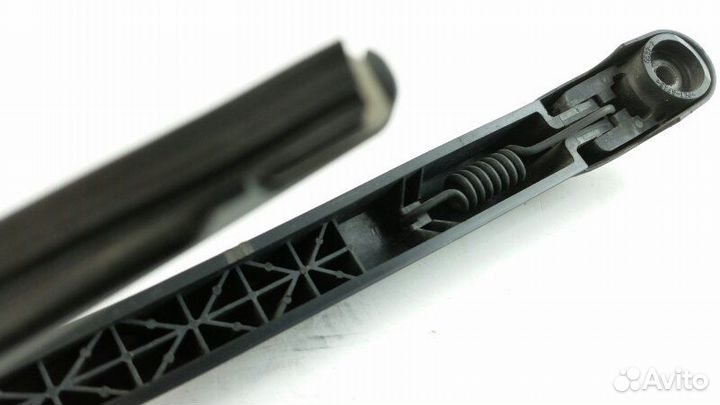 Дворник задней двери Nissan Elgrand E51 2005