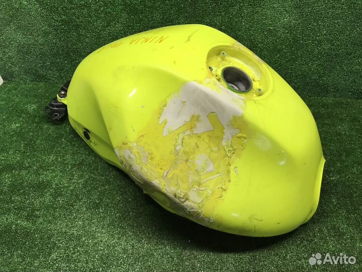 Бензобак бак Kawasaki Ninja 400R 2011