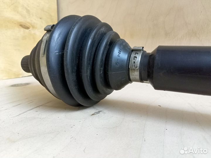 Привод передний правый Volkswagen Polo (Mk5)