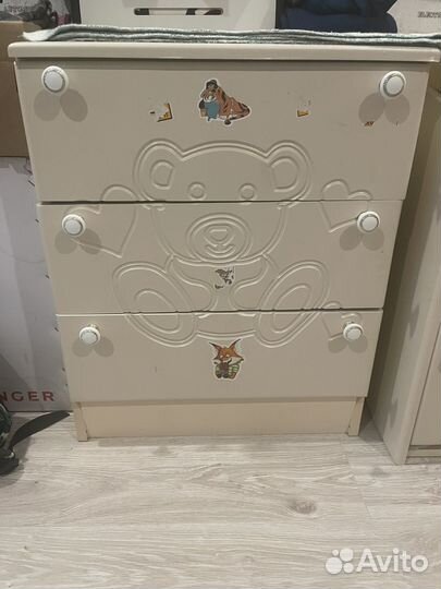 Кроватка с комодом