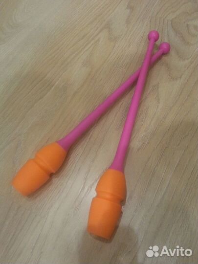 Булавы гимнастические