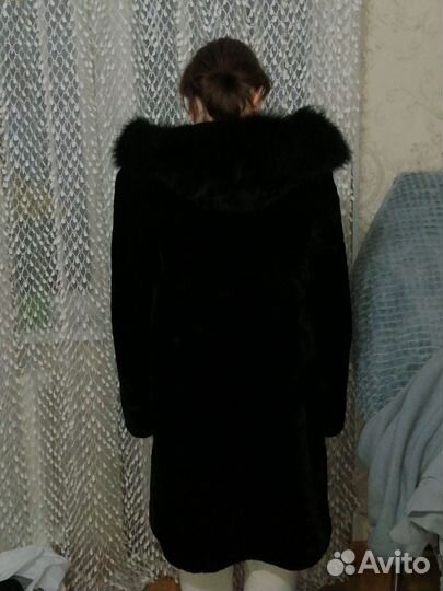 Шуба мутоновая 48 размер