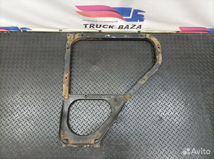 20493928 Кронштейн крыла переднего левый