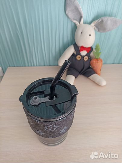 Стакан стеклянный с трубочкой, новый