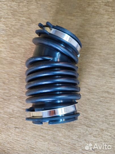 Патрубок воздушного фильтра ford focus 2