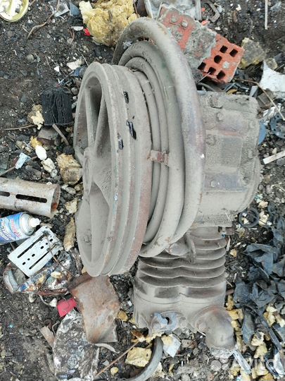 Воздушный компрессор