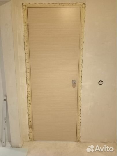 Дверь межкомнатная с коробкой