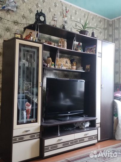 Стенка в гостиную