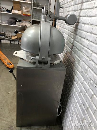 Тестоделитель-округлитель