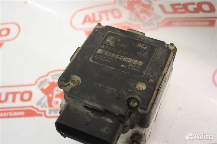 Блок ABS Ford Focus 2000 5WK8458
