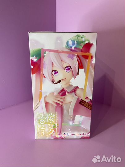 Оригинальная фигурка Sakura Miku