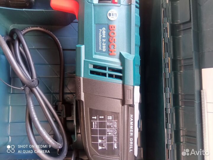 Перфоратор bosch 2-28 в большом кейсе