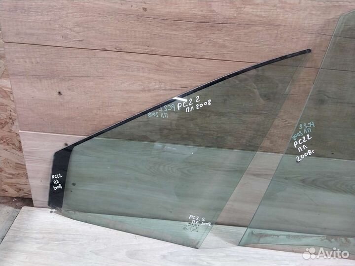 Стекло переднее левое Renault Scenic 2 форточка