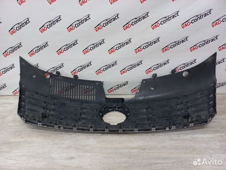 Решетка радиатора передняя Volkswagen Passat CC