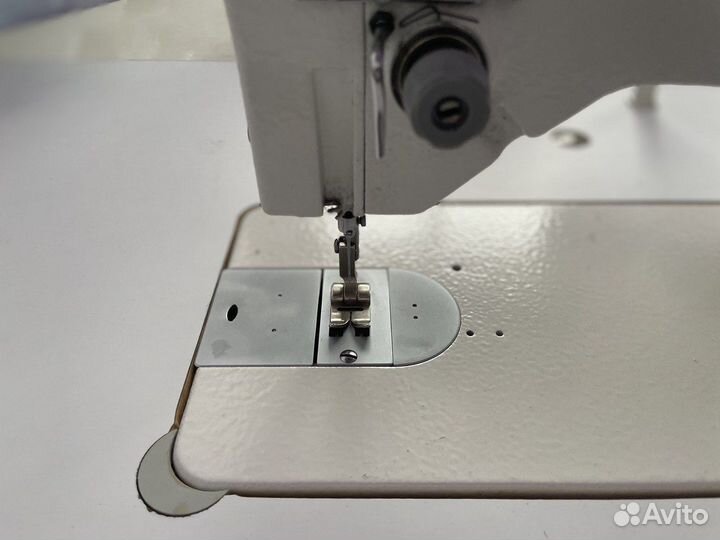 Швейная машина jack