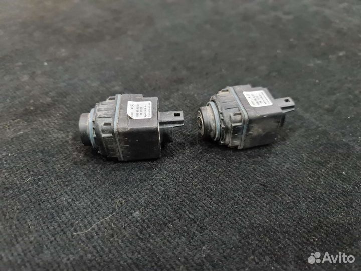 Камера бокового зеркала Mercedes W222