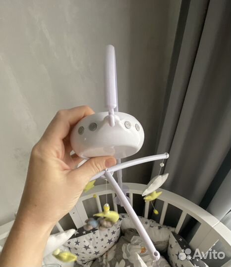 Мобиль для детской кроватки