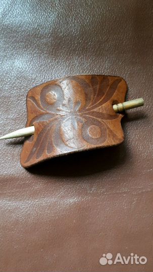 Заколки для волос