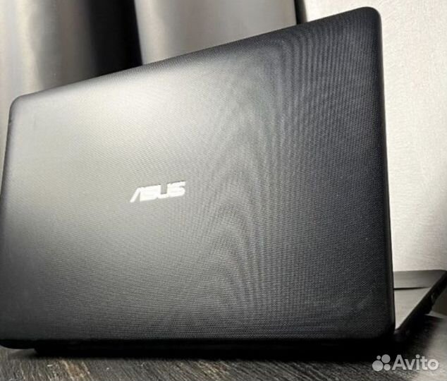 Мощный игровой asus 17.3 4 ядра 6гб ram/Nvidia 2gb