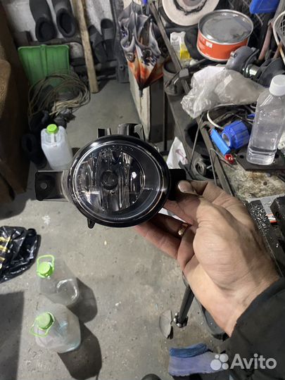 Продам правую противотуманку бмв х6 оригинал